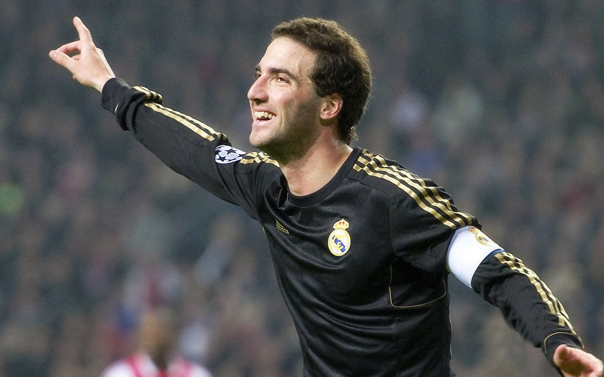 北京鸭攻守两端全面开花展现强队风采，北京鸭川